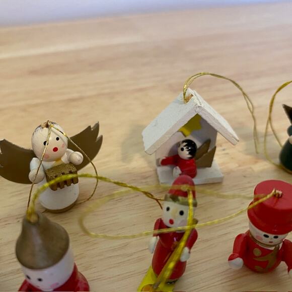 Vintage Set of Miniature Wooden Christmas Ornaments - Picture 4 of 6